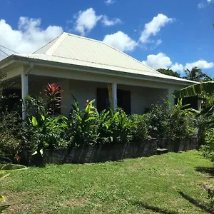  Hébergement de vacances Gwada Paradise
